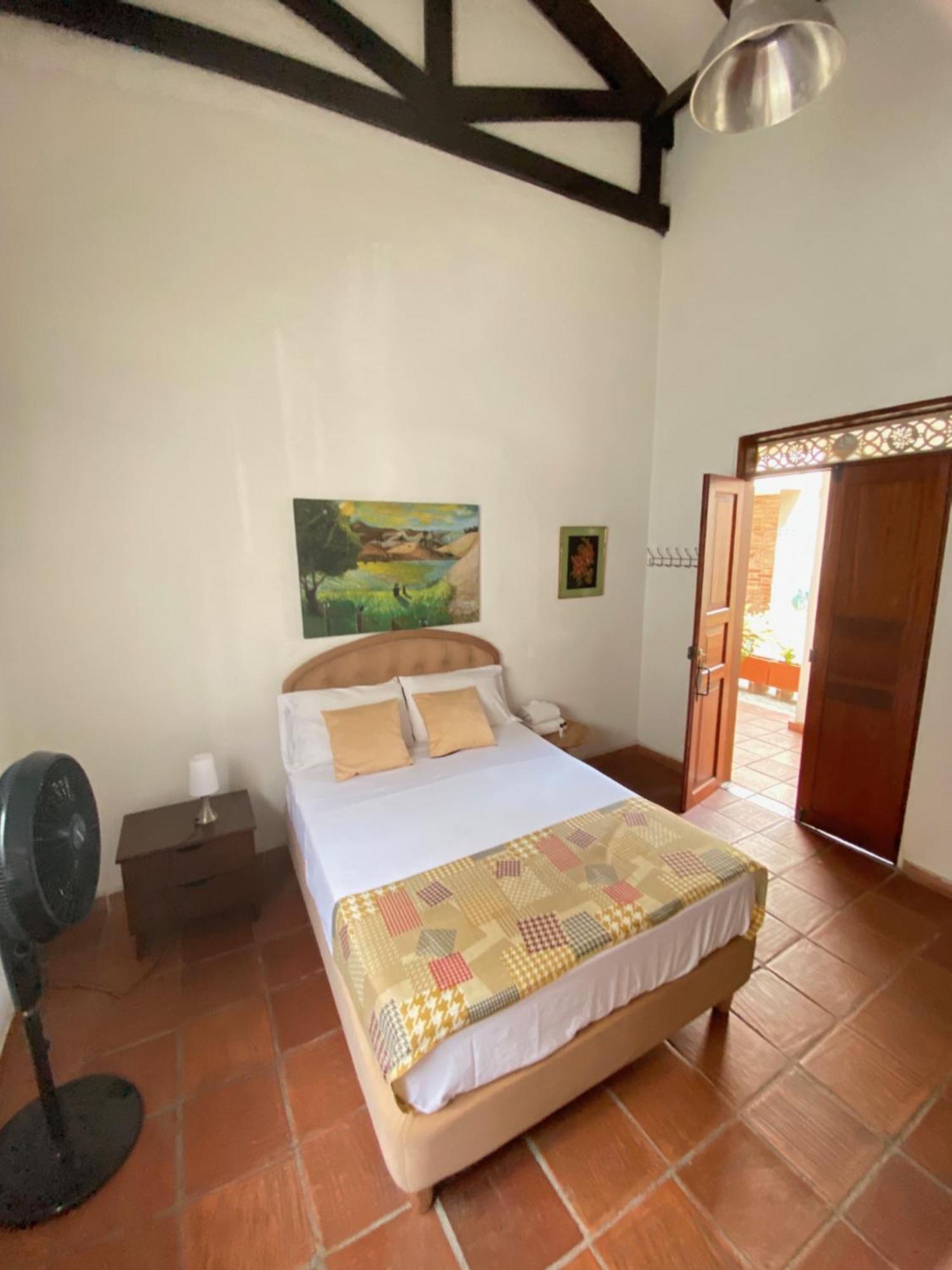 Hotel Casa Bresse Cali Esterno foto