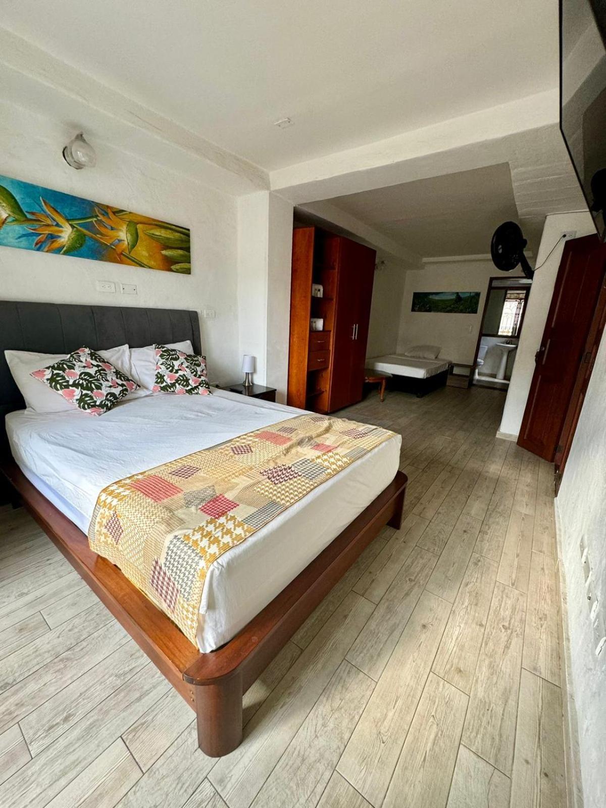 Hotel Casa Bresse Cali Esterno foto
