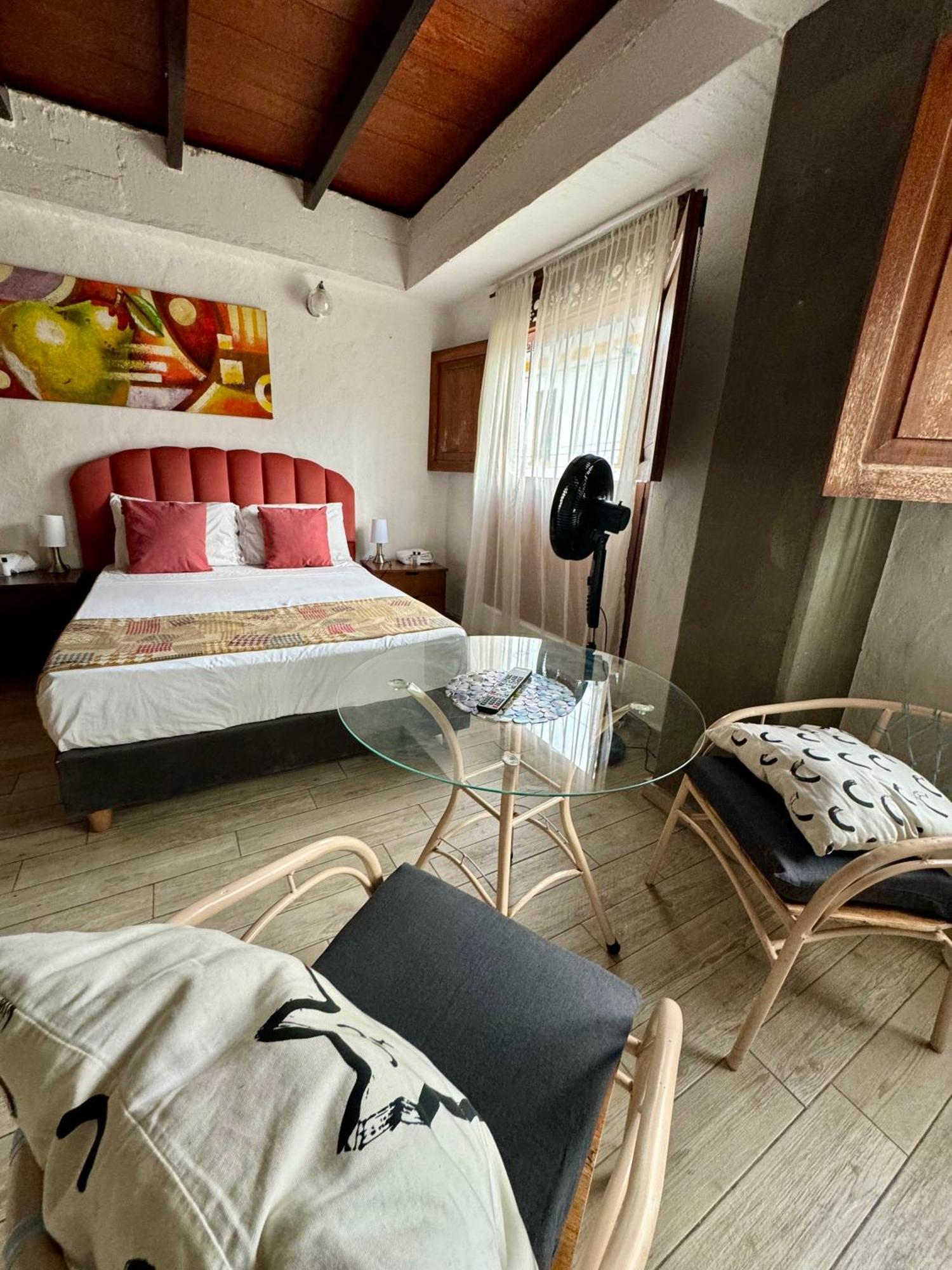 Hotel Casa Bresse Cali Esterno foto