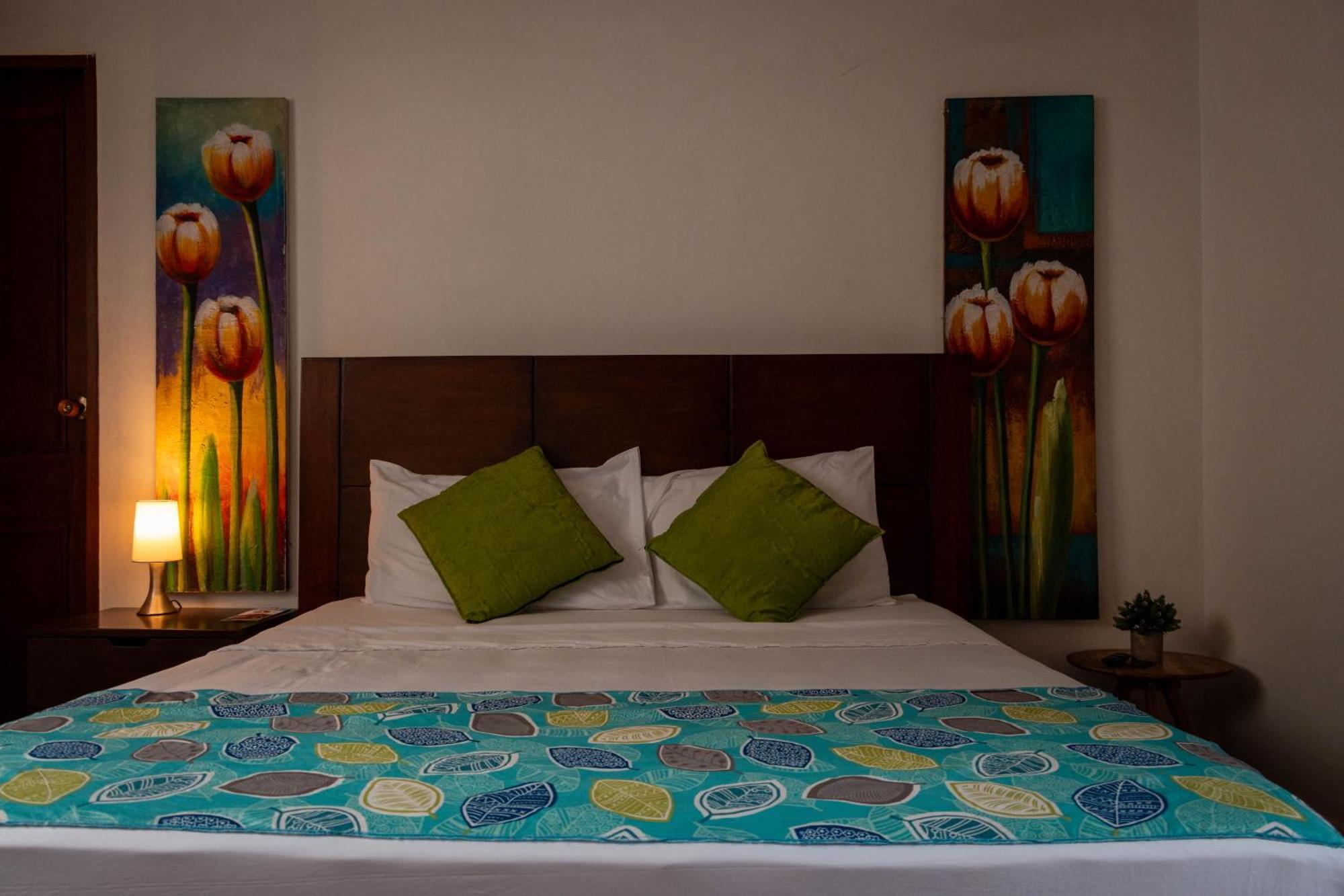 Hotel Casa Bresse Cali Esterno foto
