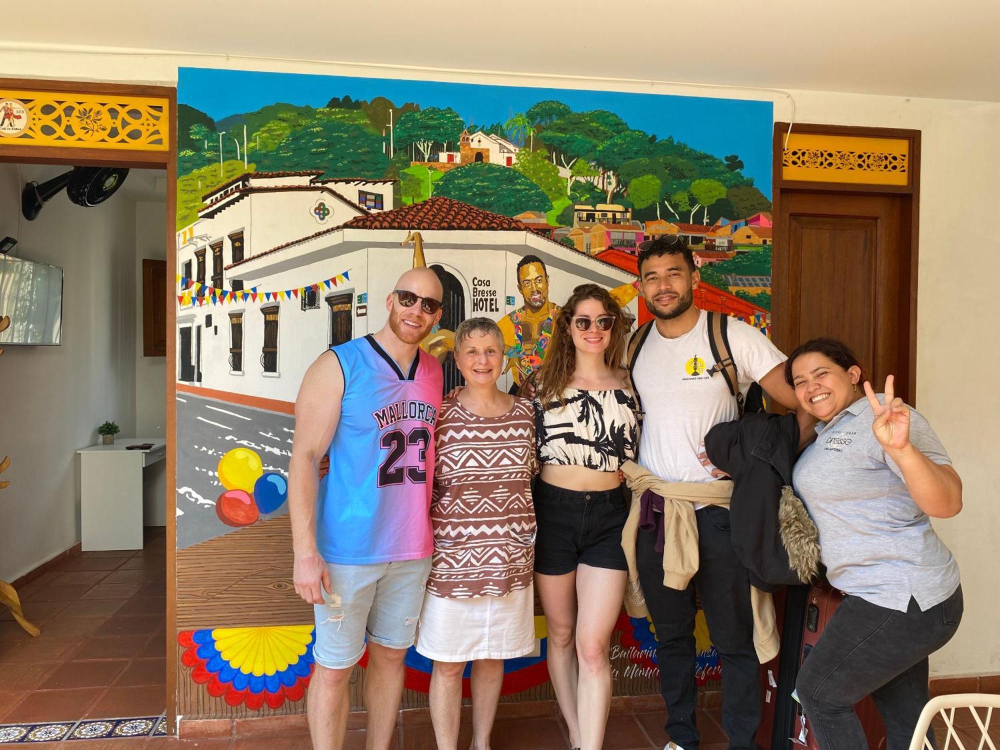 Hotel Casa Bresse Cali Esterno foto